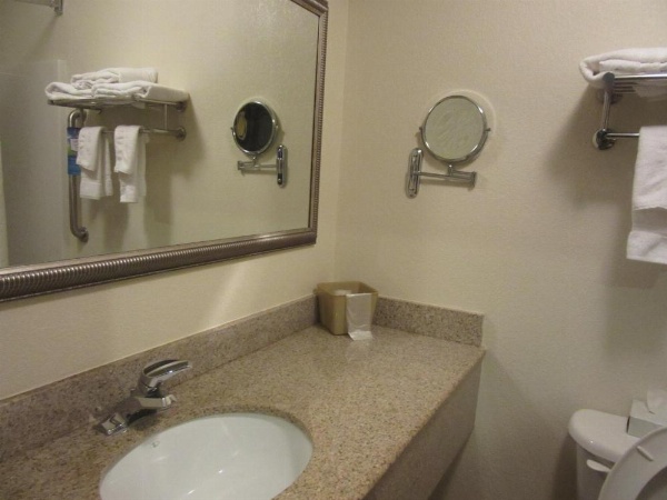 Baymont by Wyndham Columbia Fort Jackson image 19